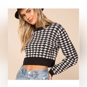 Superdown Felicity Houndstooth Sweater
